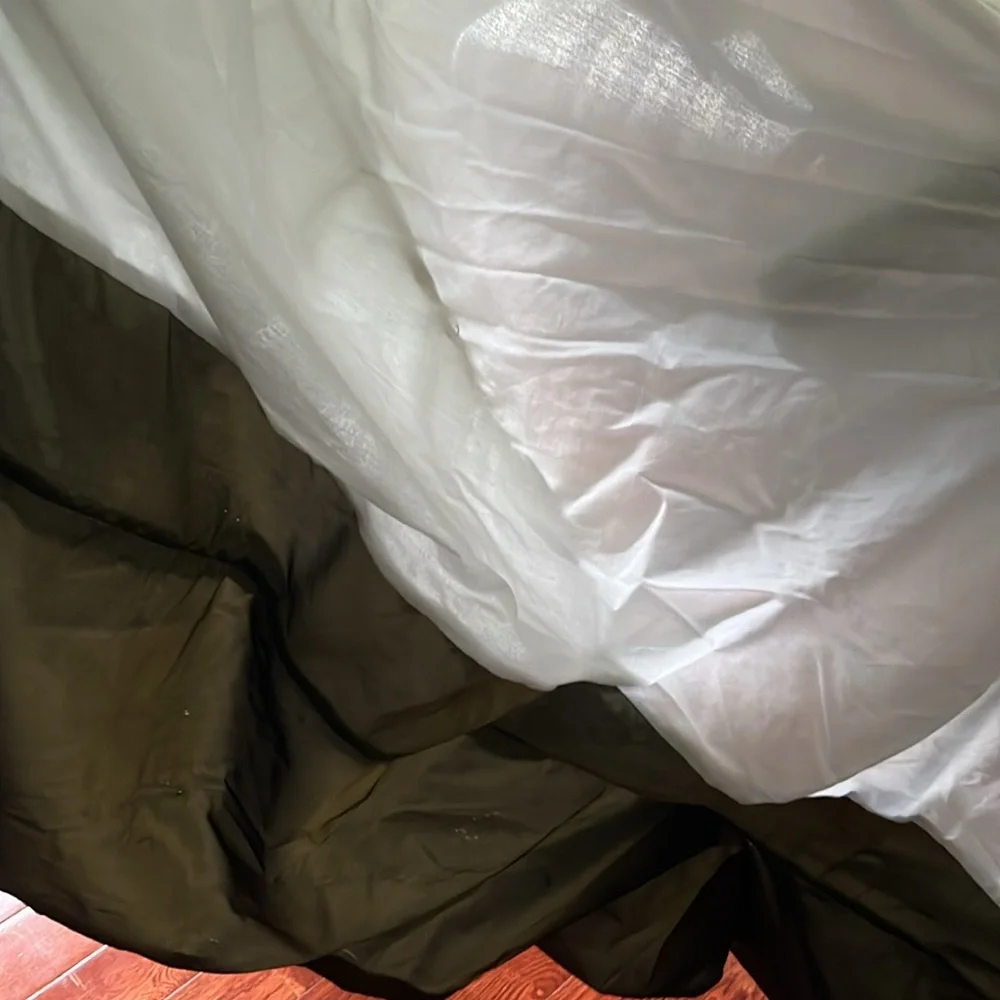 Full size Bed  skirt